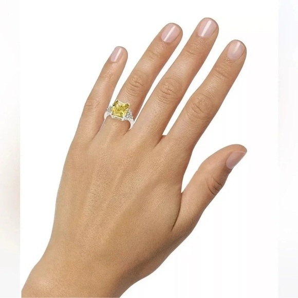 Anthropologie Yellow Diamond Pave Cluster Ring - Picture 1 of 2
